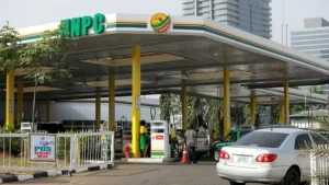 NNPC Reduces Pump Price of Petrol toN860 per liter