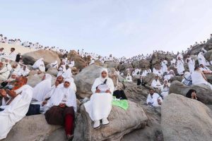 Muslim Pilgrims Pray At Mount Arafat in Hajj Apex