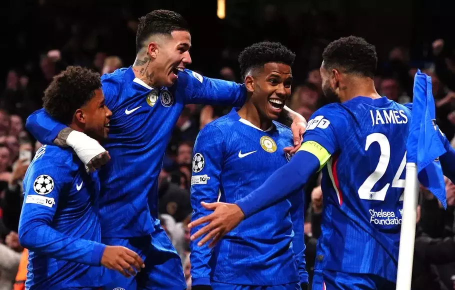 Chelsea Crush 10-Man Barcelona 3-0